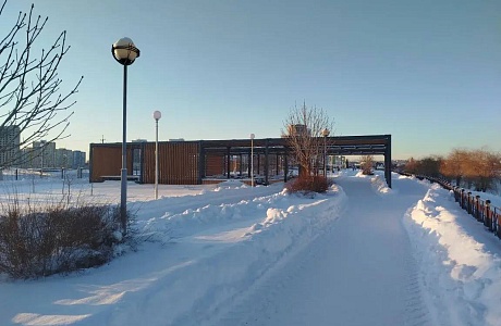 Обновленное общественное пространство у набережной в Городе Спутнике популярно у жителей и в зимний период Обновленное общественное пространство у набережной в Городе Спутнике популярно у жителей и в зимний период
